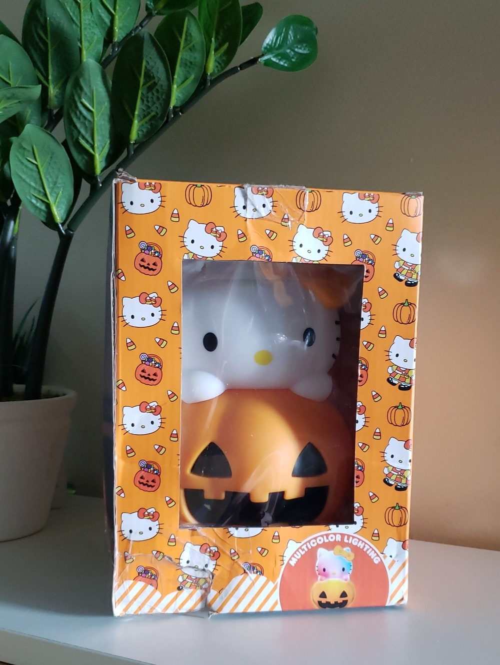 SANRIO Hello Kitty BNIB  Multicolor Halloween Lighting